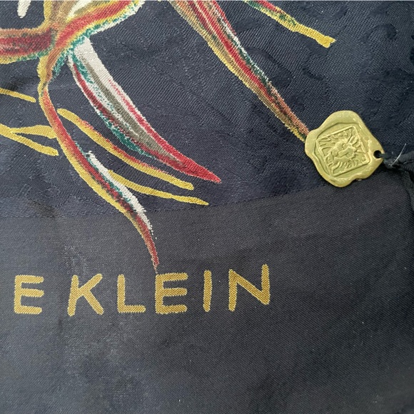 Anne Klein  hand rolled scarf…32*32 inch - Picture 5 of 11